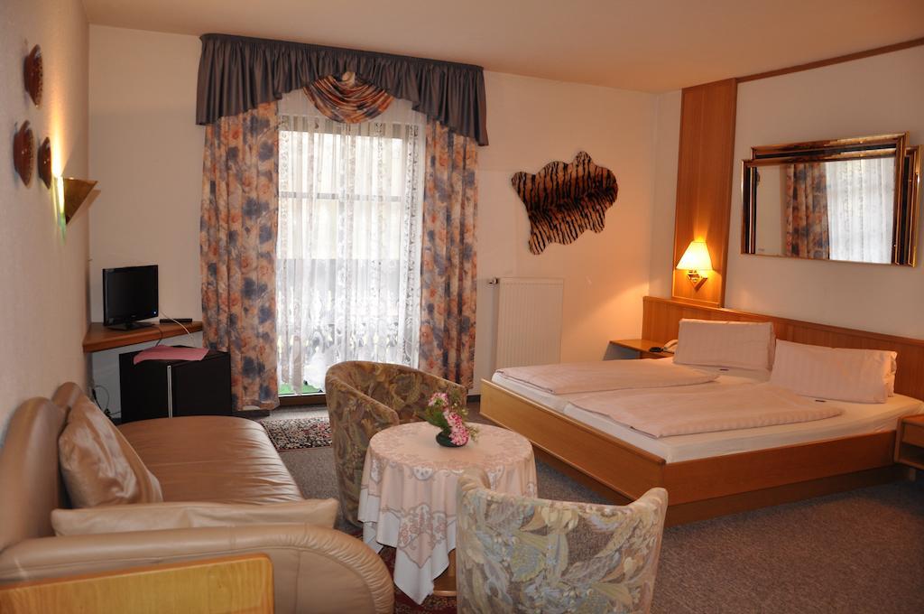 Hotel Fasold Sulzfeld  Ruang foto